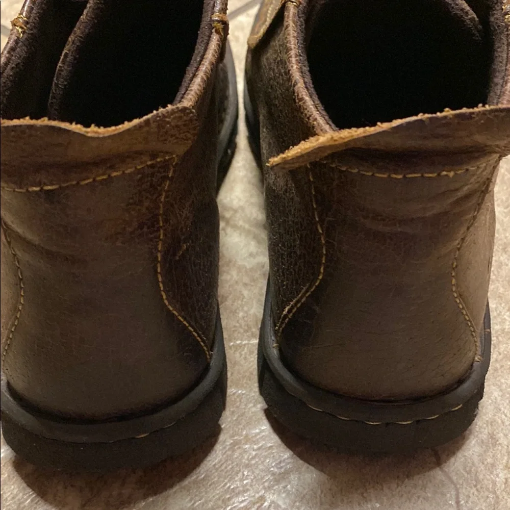 Men’s Leather Born Size 9 Brown Chukka Boots Rugged Outdoor Sturdy